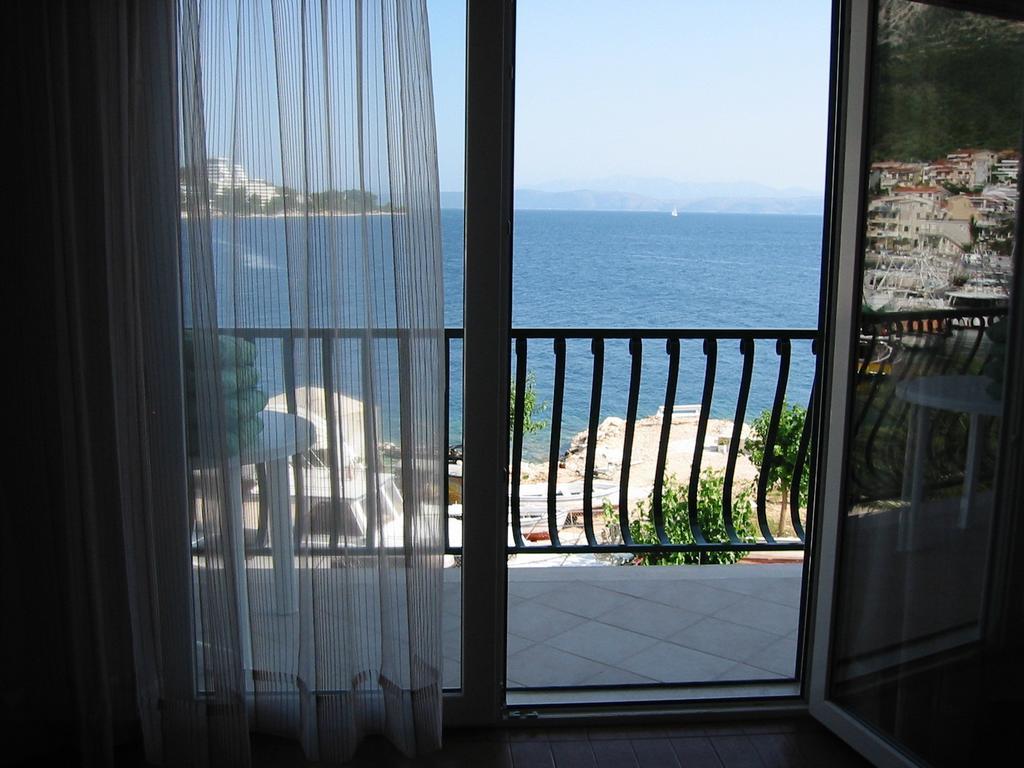 Apartments Waterfront Ivan Podgora Room photo